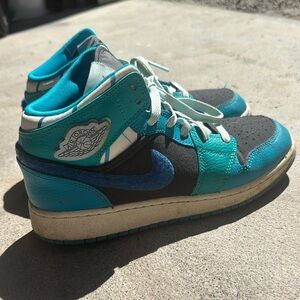 Jordan Kids' Blue and Black Sneakers